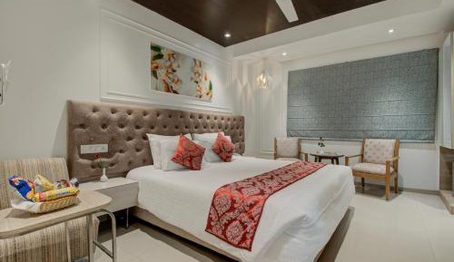 Deluxe Double or Twin Room