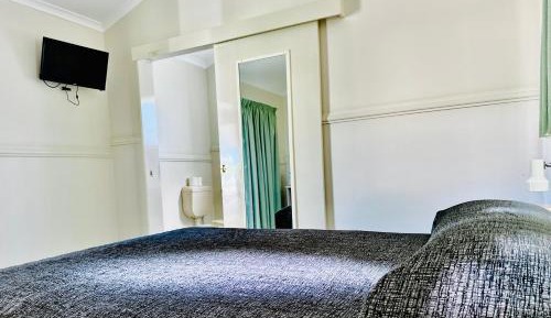 Queen Room - Disability Access