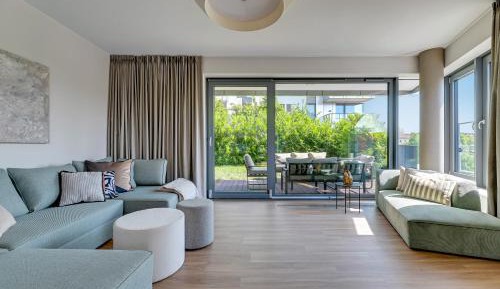 Three-Bedroom Deluxe Apartment
