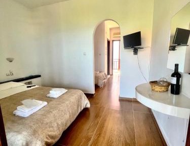 Triple Room with View