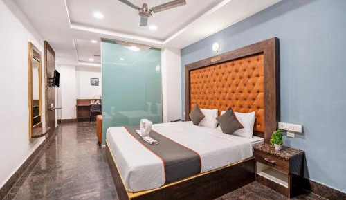Deluxe King Suite