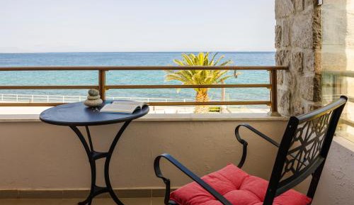 Deluxe Double Room with Sea View (Upper Floor)