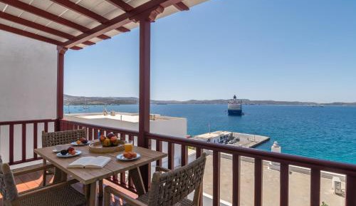 Superior One-Bedroom Apartment with Balcony
