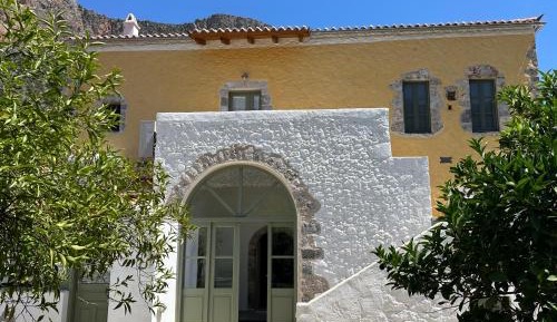One-Bedroom House