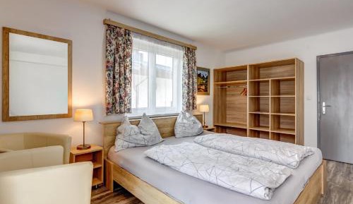 Triple Room with Mountain View