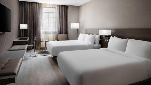 Guest room, 2 Queen beds