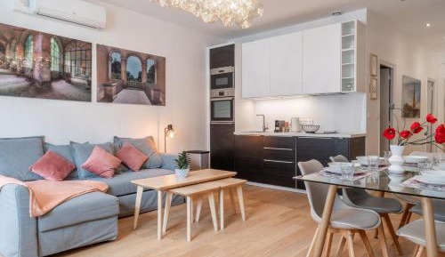 One-Bedroom Apartment