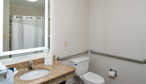 Double Room - Mobility Accessible Tub/Non-Smoking