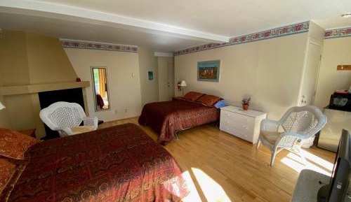 Quadruple Room with Balcony