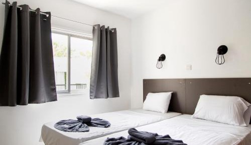 Family One-Bedroom Suite with Balcony (4 people)