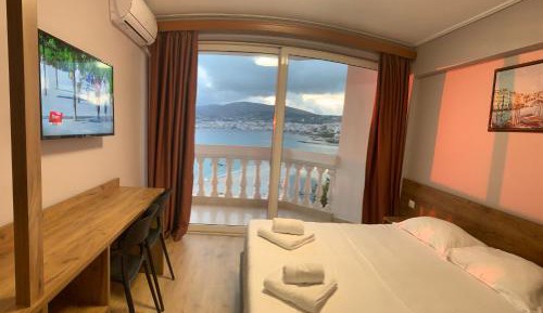 Double Room with Balcony and Sea View