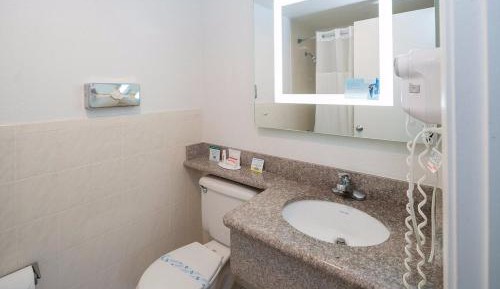 Queen Room - Disability Access