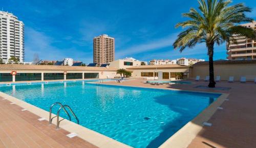 One-Bedroom Apartment with Sea View