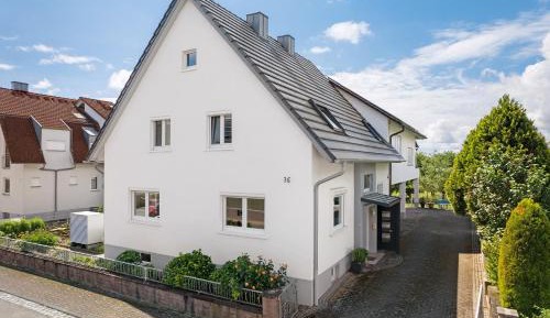 Superior One-Bedroom Apartment