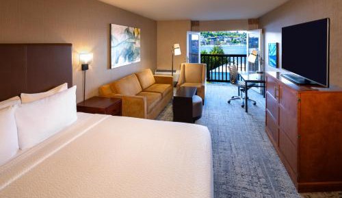 King Room with Lake View