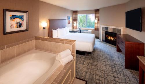 King Room with Spa Bath