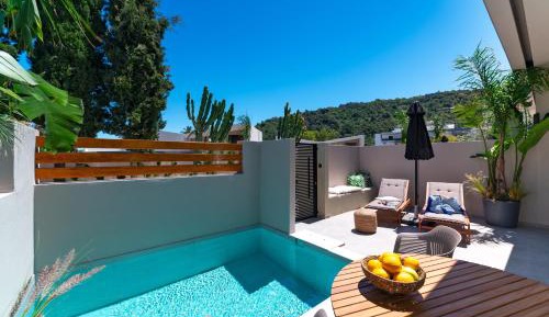Suite with Private Pool