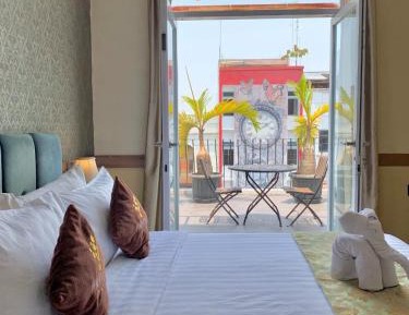 King Suite with Balcony