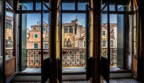 Apartment with View and Balcony