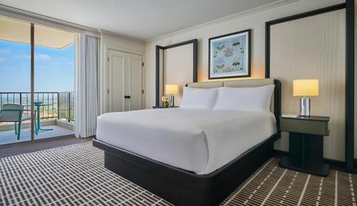 Lido Two Bedroom Queen Suite