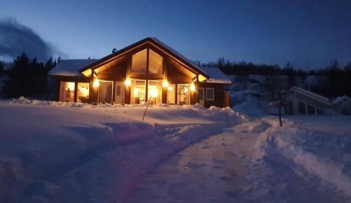 Two-Bedroom Holiday Home