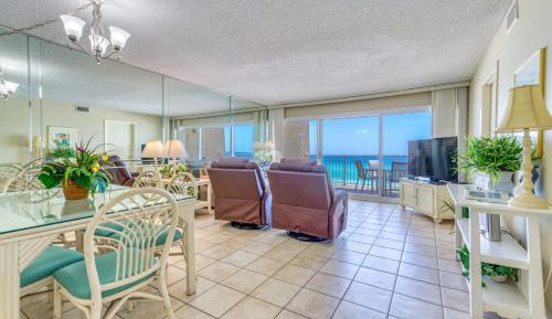 Two-Bedroom Apartment - Oceanfront 