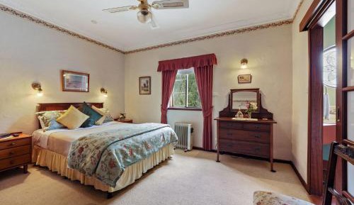 Queen Room