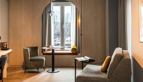 Superior King Room with Sofa