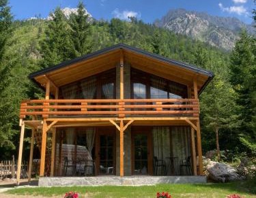 Deluxe Double Room with Shower