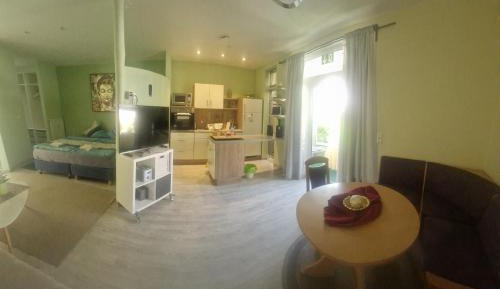 Apartment (2-4 Adults)