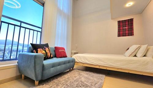 Two-Bedroom Apartment with City View