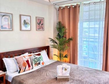 One-Bedroom Apartment with Balcony