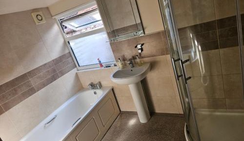Single Room with Shared Bathroom