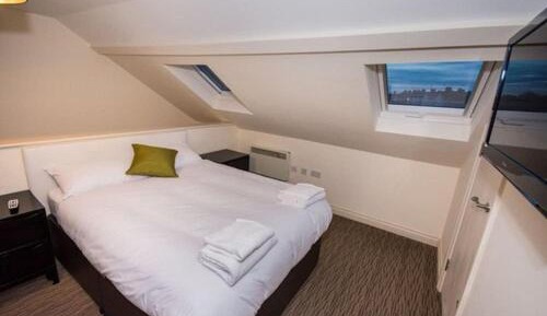 Deluxe Family Suite