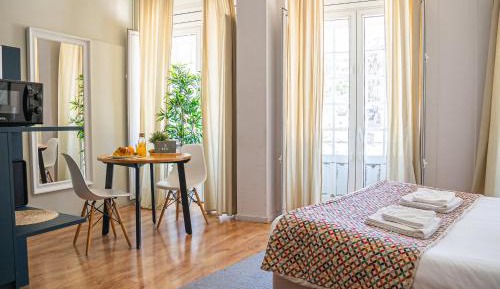 Studio Apartment