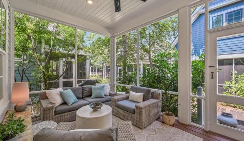 Three-Bedroom Holiday Home 
