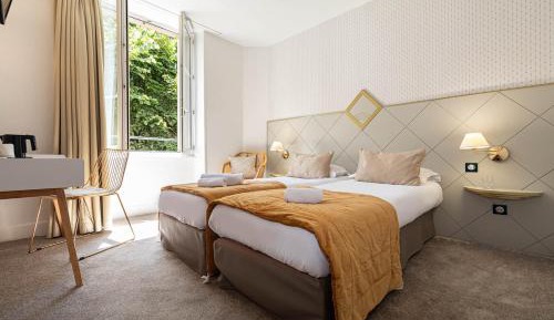 Deluxe Twin Room