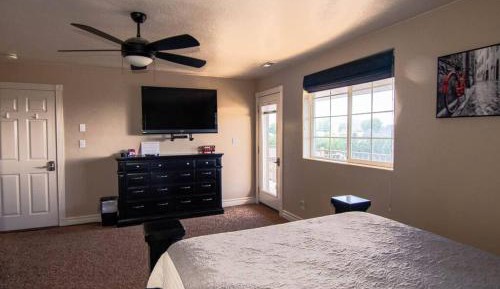 Two-Bedroom Suite
