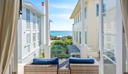 Four-Bedroom Holiday Home
