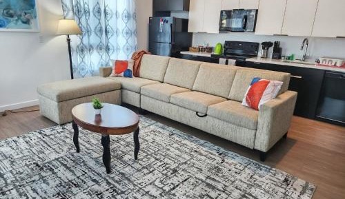One Bedroom Apartment on Hewitt