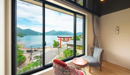 Standard Twin Room and Lake Chuzenji View