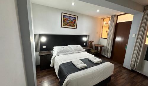 Standard Queen Room