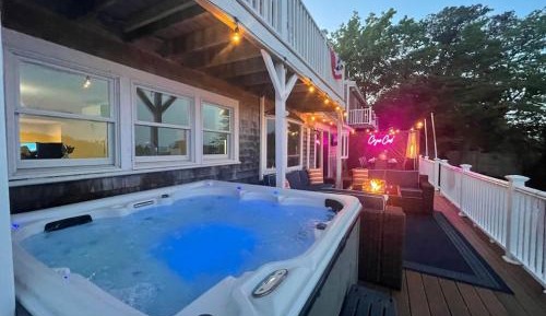 Deluxe Bungalow