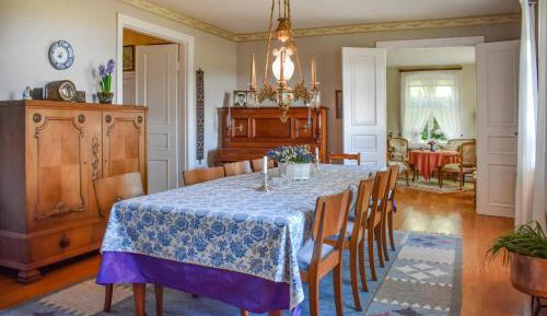 Four-Bedroom Holiday Home