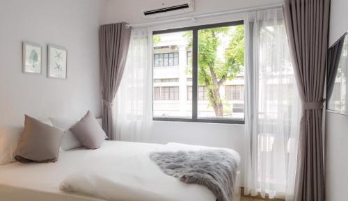 King Room with Balcony