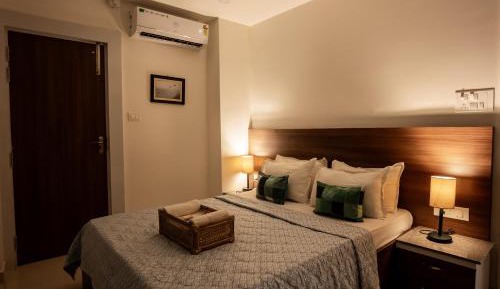 Two-Bedroom Apartment with City View
