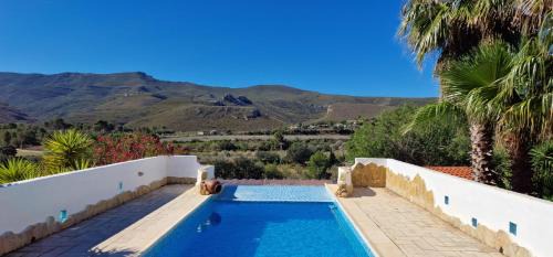 Villa with Garden View