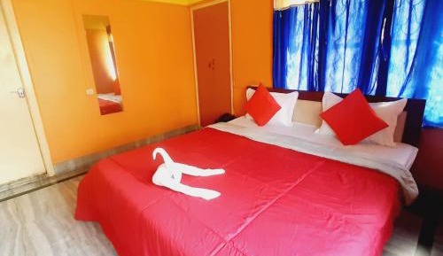 Single Room with Private Bathroom