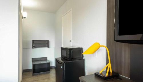 Deluxe Quadruple Room - Non-Smoking