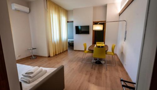 Two-Bedroom Apartment (4 Adults)